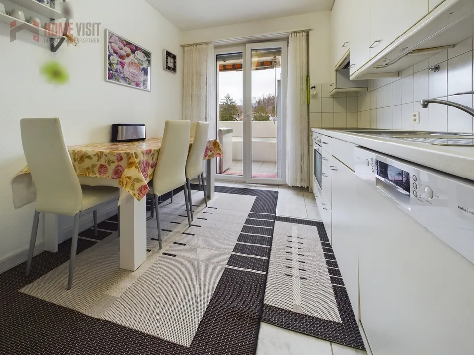 Wohnen mit Weitsicht – 4.5-Zi.-Wohnung mit sonnigem Balkon in Therwil