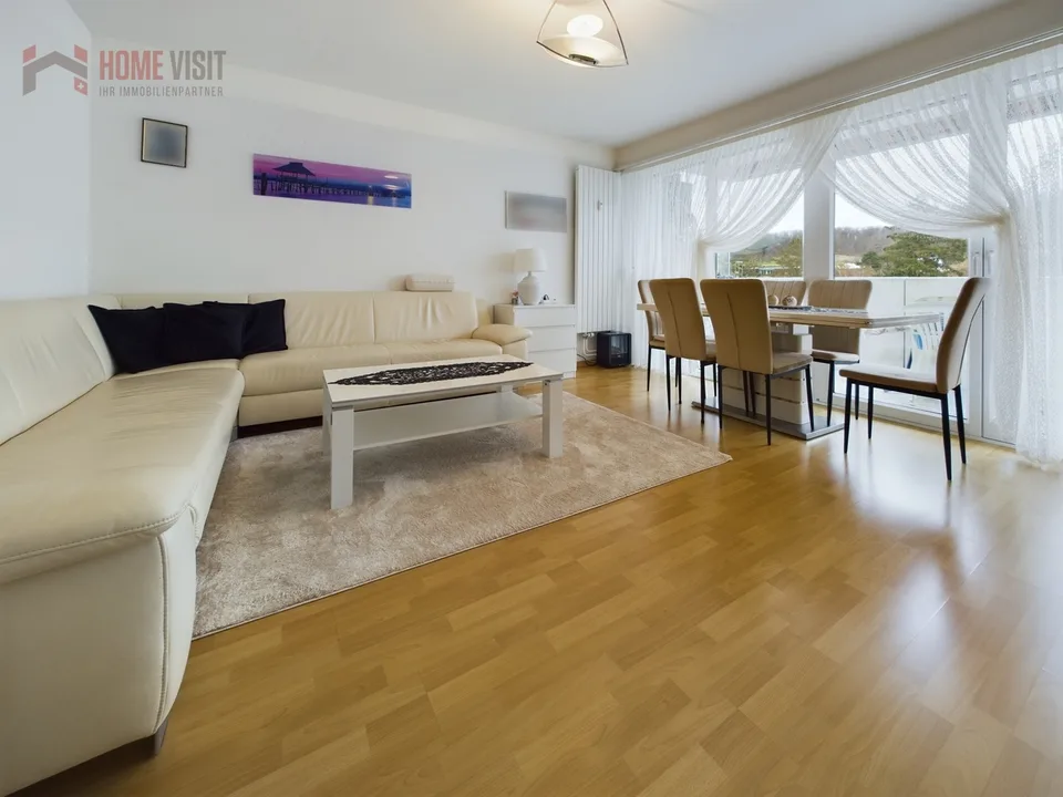 Wohnen mit Weitsicht – 4.5-Zi.-Wohnung mit sonnigem Balkon in Therwil