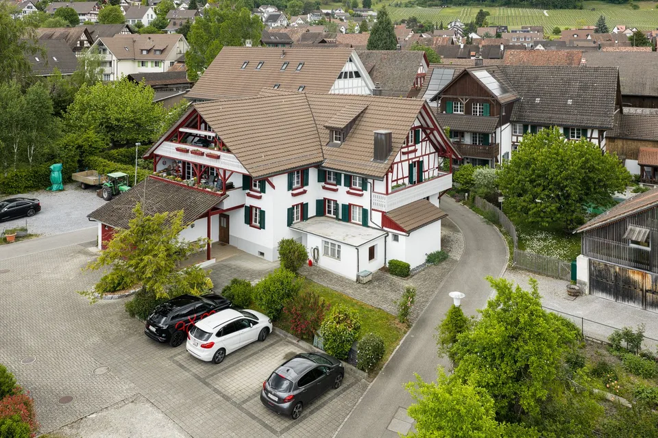 Attraktives Dreifamilienhaus an zentraler Lage