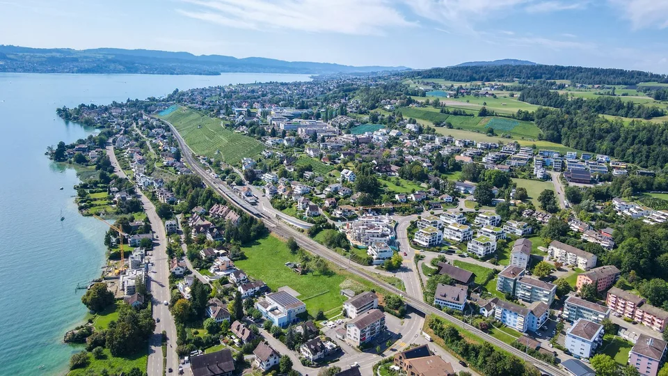 Neubau "VILYA" - Wohnen mit überragender See- und Bergsicht an ruhiger Lage