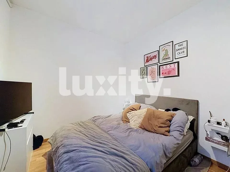 Superbe appartement place du bourg de four