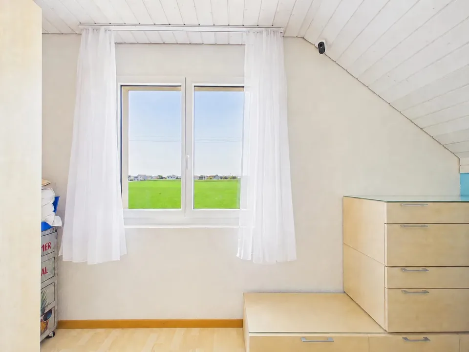 Modern single-family house with garden and beautiful views in Wolfwil – photo 9 of 28