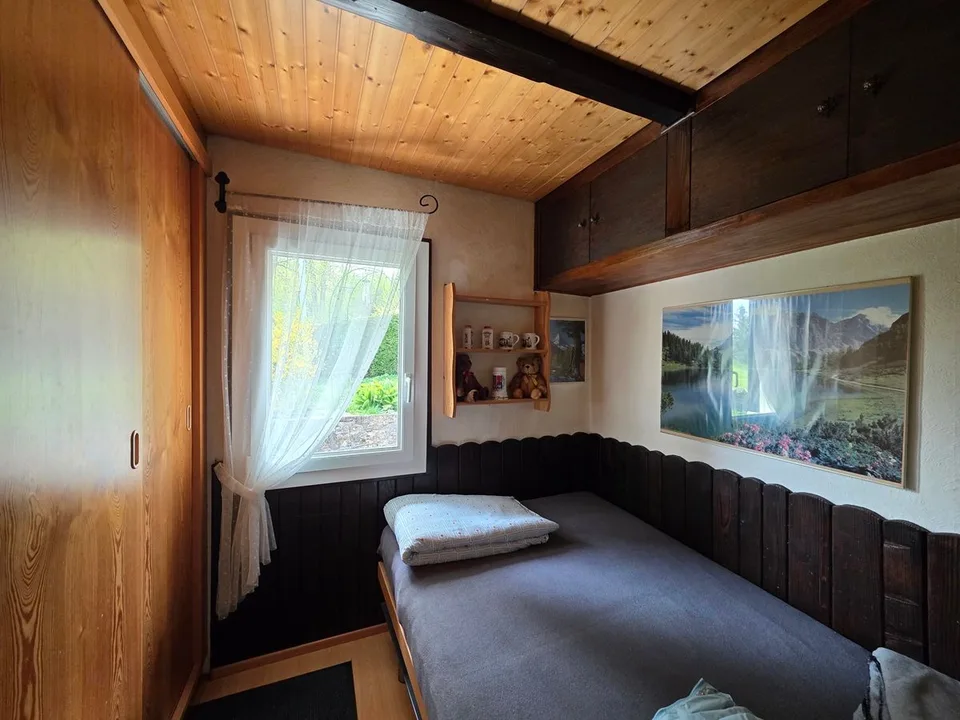 Chalet auf einem großen sonnigen Grundstück in einer privilegierten Wohnumgebung – Foto 8 von 10