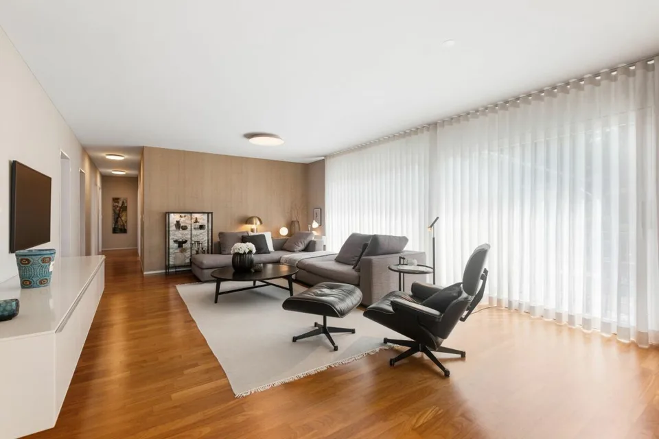 Exklusive 5.5-Zimmer-Attikawohnung – Foto 5 von 13