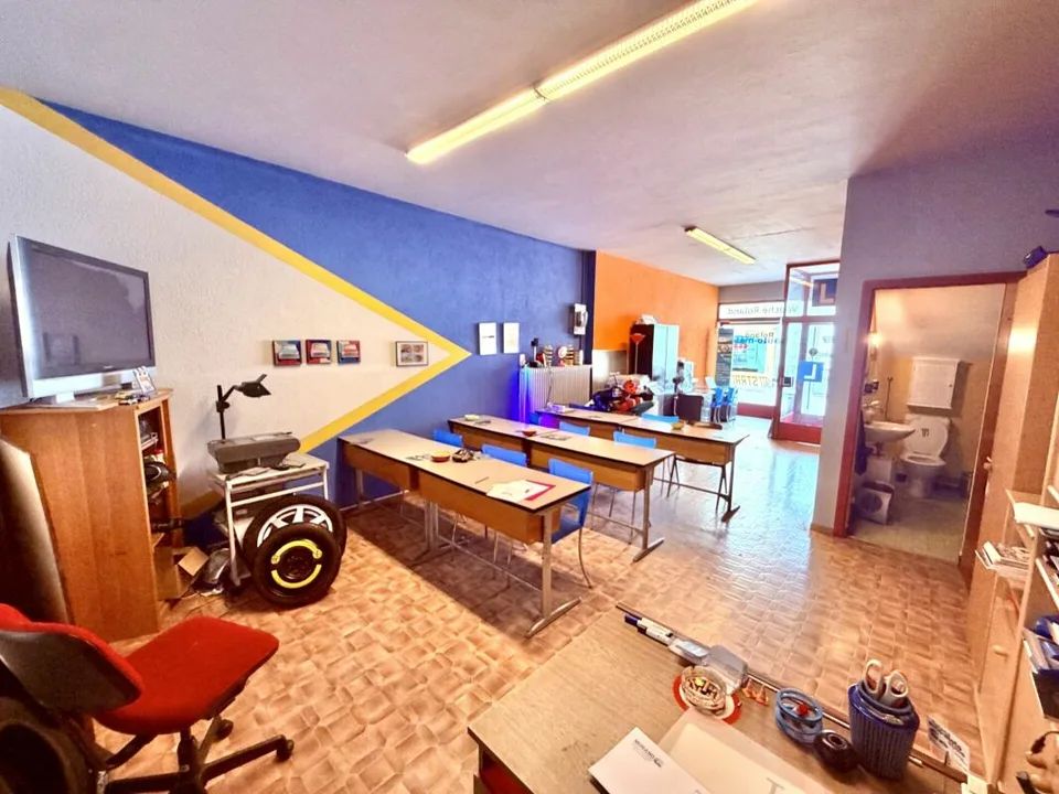 Haus im Herzen von Fully mit großem Potenzial – Foto 12 von 13