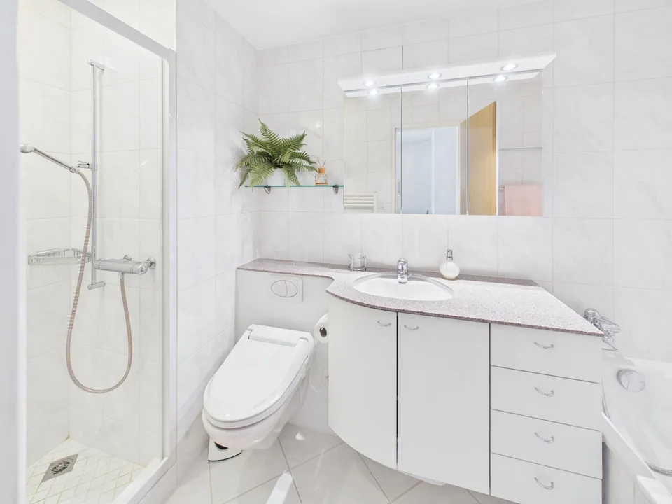 *Reserviert* Gepflegtes 4.5-Zimmer Reiheneinfamilienhaus in begehrtem Wohnquartier angrenzend an das Naherholungsgebiet – Foto 8 von 9