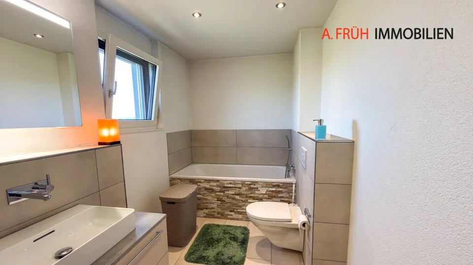 Appartement penthouse 2.5 pièces avec deux places de parking – photo 5 sur 13