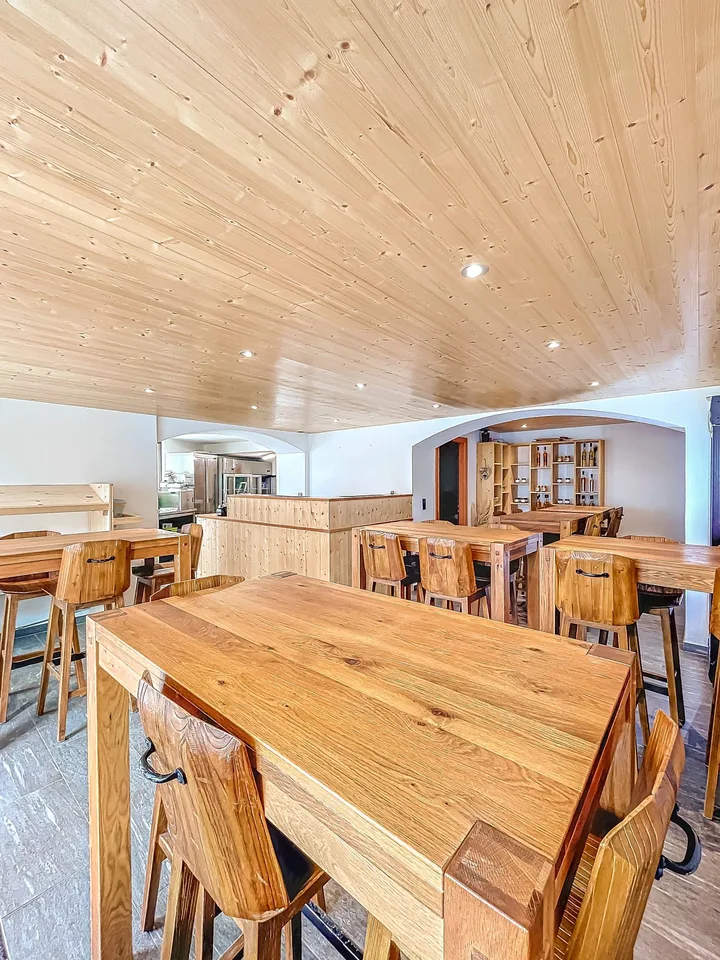 Charmant restaurant rénové dans un village authentique – photo 6 sur 11