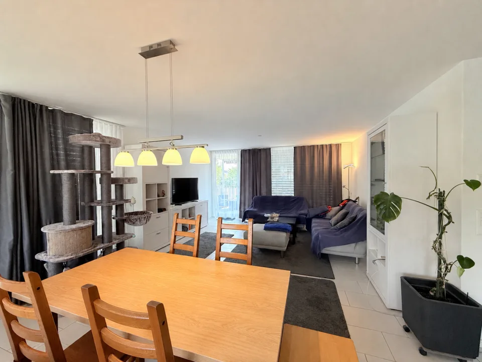 Spacious 4.5 Room Apartment in Aarwangen – photo 5 of 10