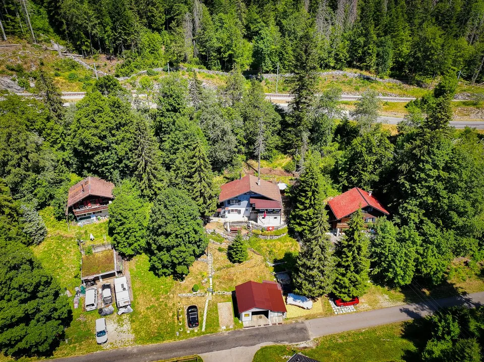 Chalet in Saint-Cergue - Großes Renovierungspotenzial! – Foto 10 von 16