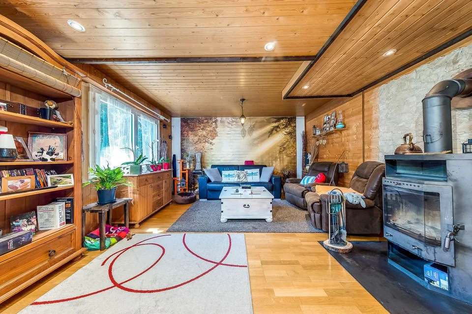Chalet in Saint-Cergue - Großes Renovierungspotenzial! – Foto 14 von 16