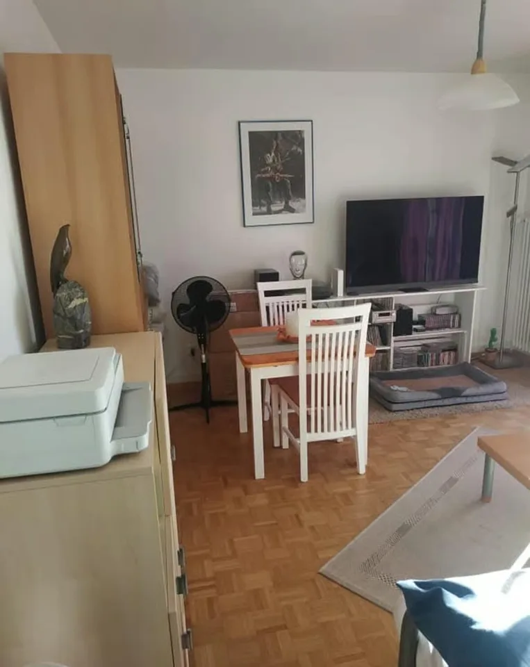 2-room apartment with balcony – photo 4 of 11