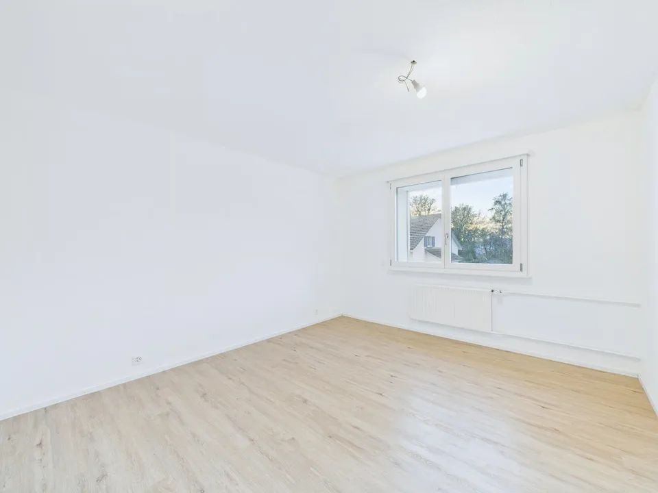 Attraktive 4.5-Zimmer-Wohnung mit Waschturm & Parkplatz