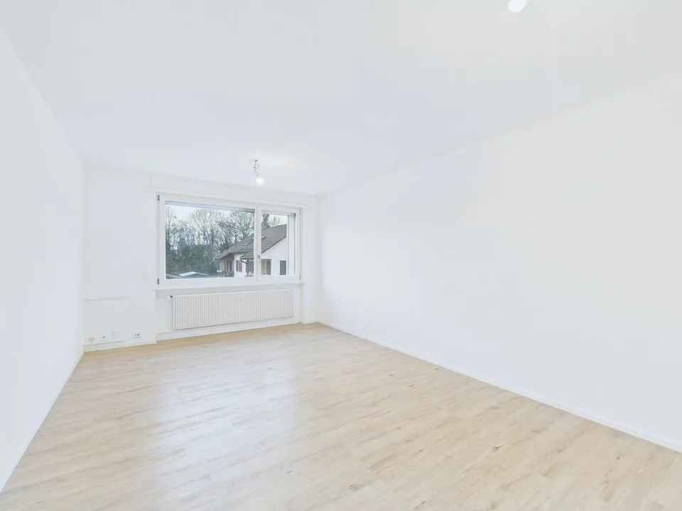 Attraktive 4.5-Zimmer-Wohnung mit Waschturm & Parkplatz