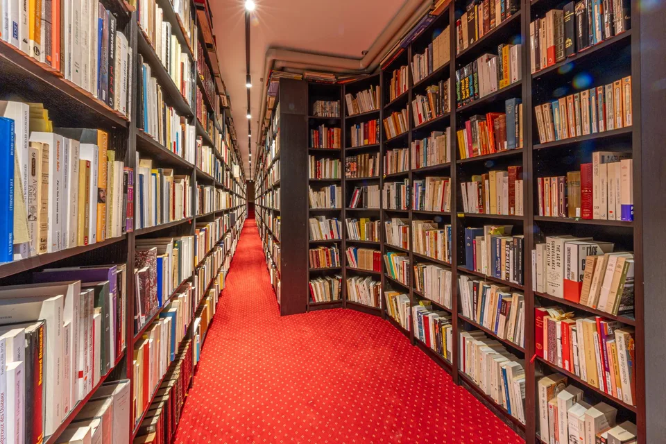 Elégante maison de maître dans un cadre rare et préservé – photo 9 sur 11