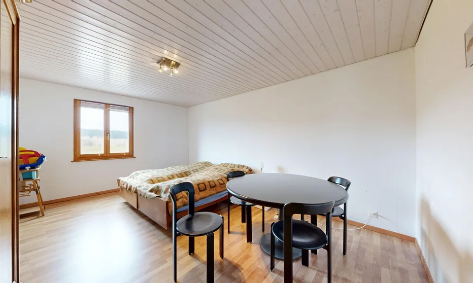 380 m² House with Mountain View and High Yield Potential – photo 8 of 11