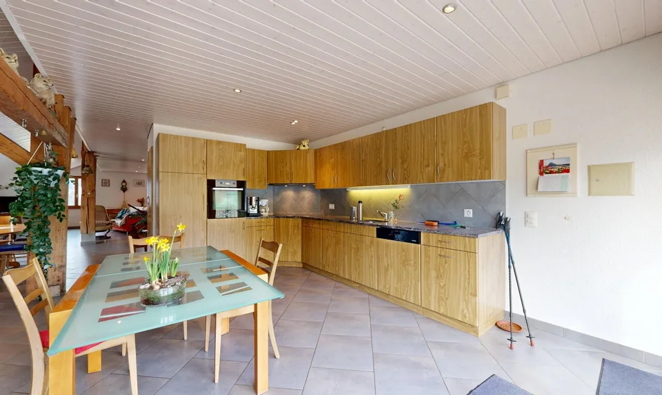 380 m² House with Mountain View and High Yield Potential – photo 5 of 11