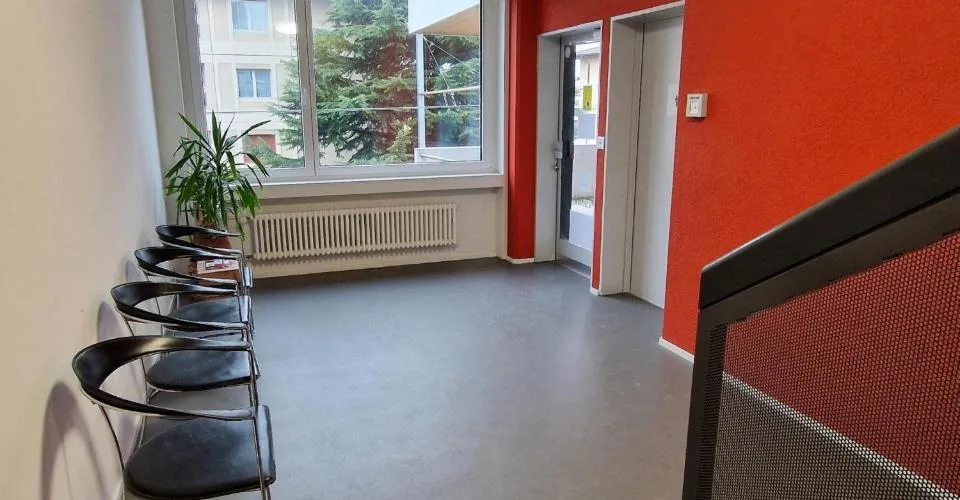 Sehr gut gelegenes Büro in Marin – Foto 8 von 8