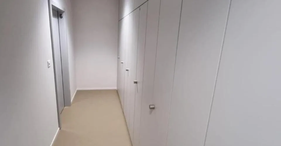 Sehr gut gelegenes Büro in Marin – Foto 2 von 8