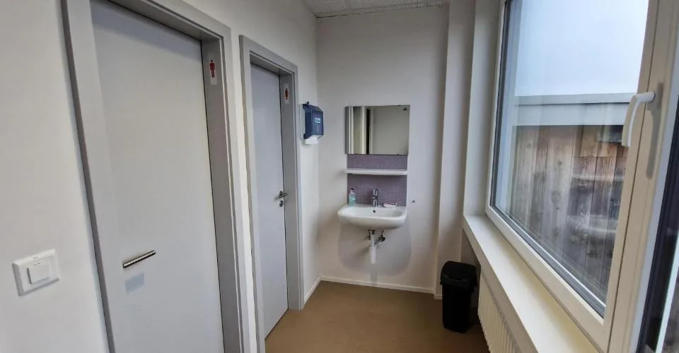 Sehr gut gelegenes Büro in Marin – Foto 3 von 8