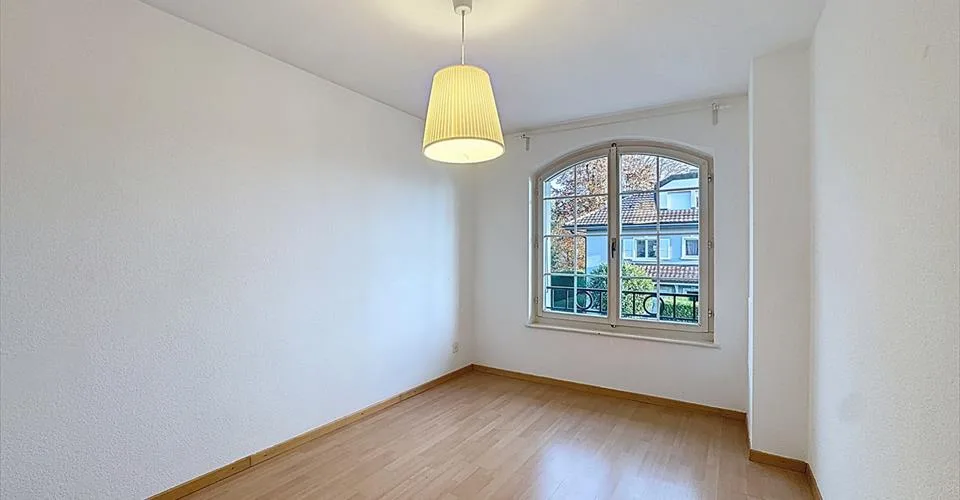 Schöne 7-Zimmer-Wohnung mit privatem Garten – Foto 12 von 12