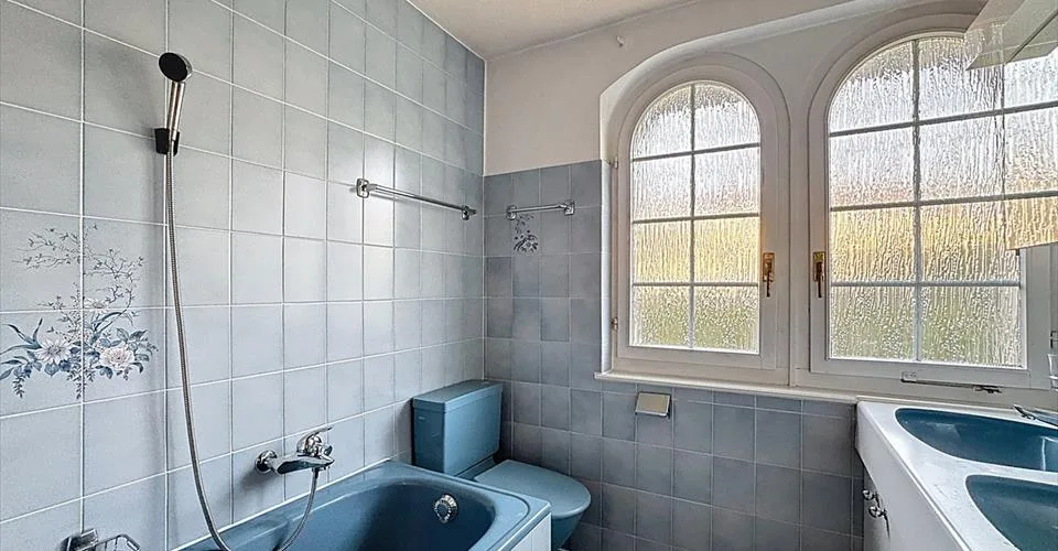 Schöne 7-Zimmer-Wohnung mit privatem Garten – Foto 9 von 12
