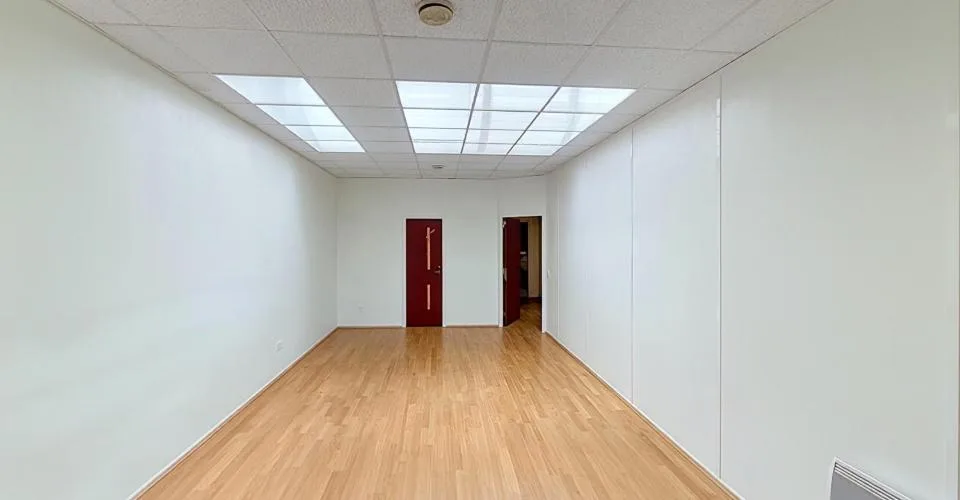 Gewerbefläche von etwa 146 m2 im oberen Erdgeschoss – Foto 5 von 9