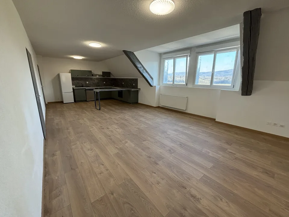 3,5-Zimmer-Wohnung im 1. Stock in Courtedoux zu vermieten