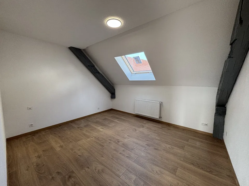 3,5-Zimmer-Wohnung im 1. Stock in Courtedoux zu vermieten