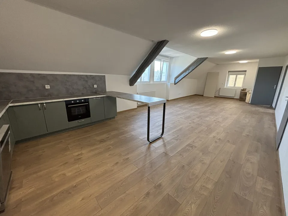 3,5-Zimmer-Wohnung im 1. Stock in Courtedoux zu vermieten