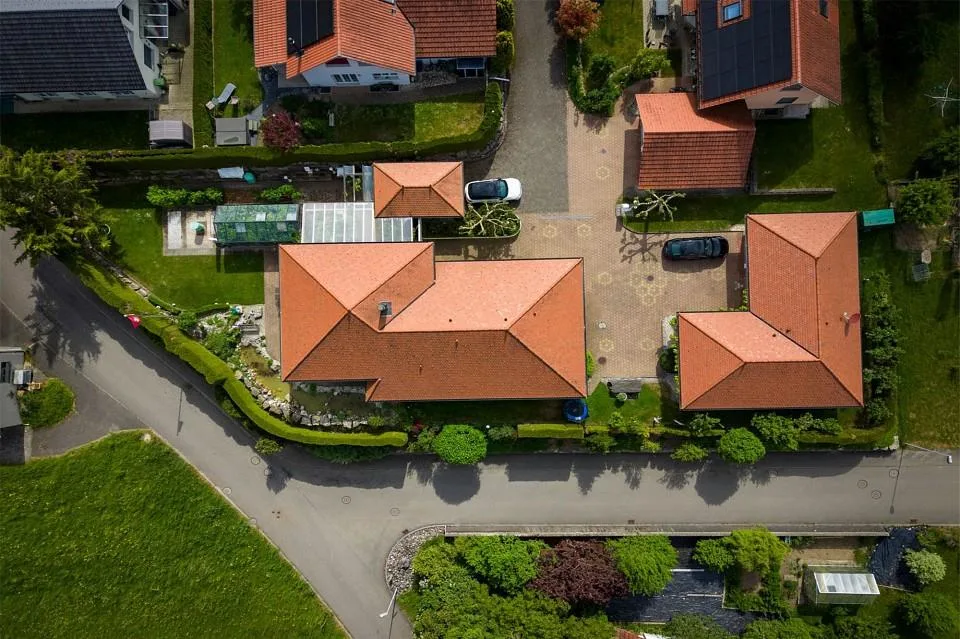 Propriété avec maison principale et maison d'hôtes / bureau dans un emplacement dégagé – photo 13 sur 13