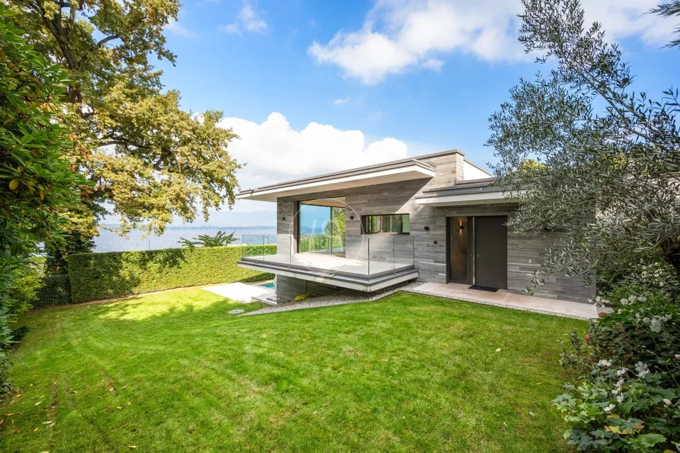 Villa contemporanea eccezionale, vista e accesso privato al lago, riva sinistra – foto 2 di 12