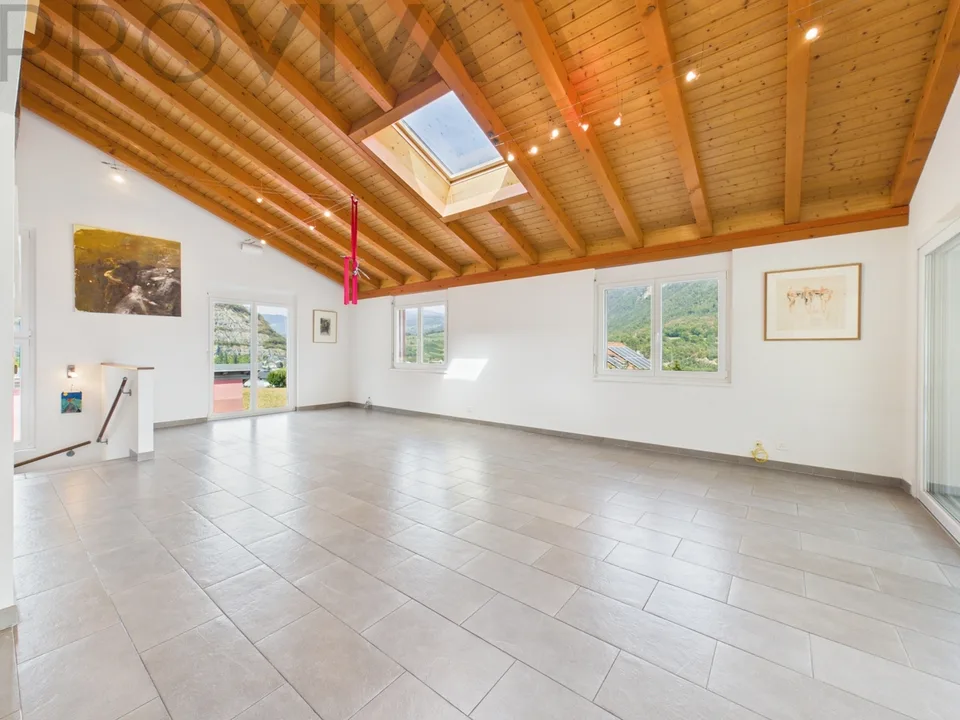 Familienhaus in St-Maurice mit Wintergarten und Alpenblick – foto 3 di 8