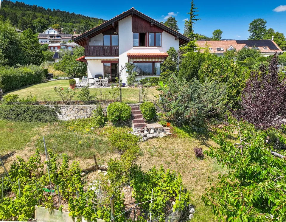 Beautiful house with a view in Arzier! – photo 5 of 13