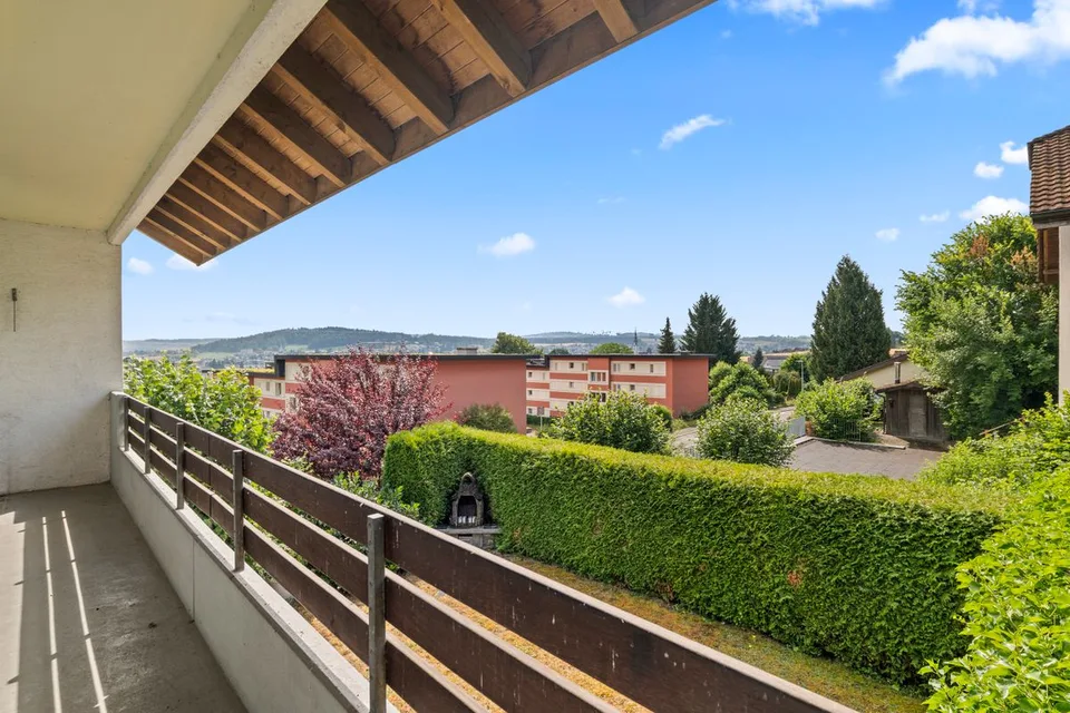 Casa a schiera adatta alle famiglie con due aree giardino e bella vista – foto 11 di 13