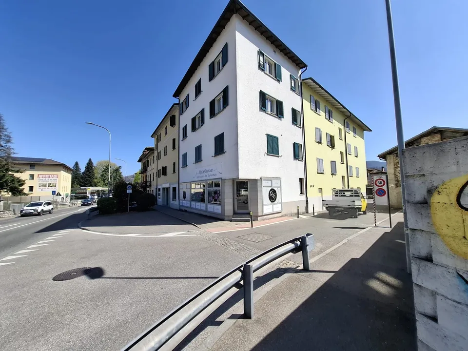 Fantastisches Anwesen in Magliaso, Kanton Tessin - Einnahmeobjekt – Foto 1 von 10