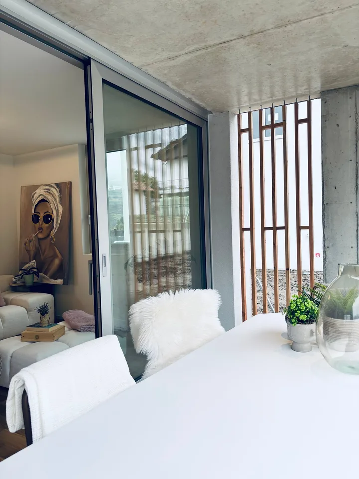 LOCATION AVEC RACHAT POUR STYLE, ARCHITECTURE ET HARMONIE!