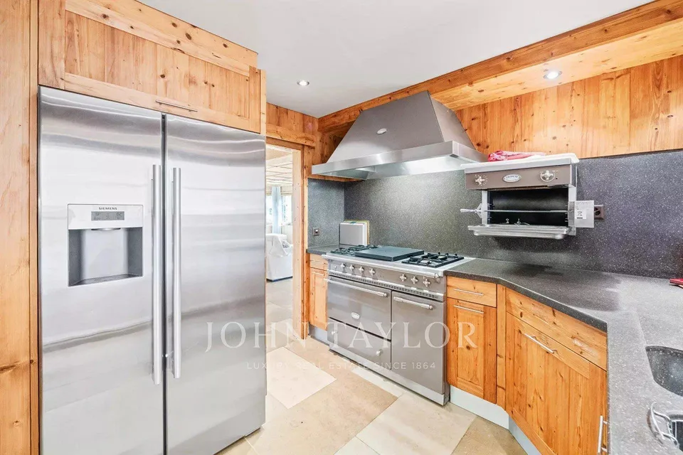 Gemütliches Chalet zu vermieten – Crans-Montana – Foto 6 von 13