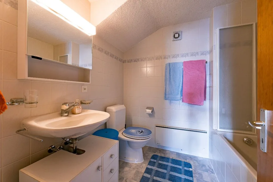 Incantevole chalet con 3 camere da letto e vista panoramica sulle montagne e ottimo accesso agli impianti di risalita – foto 10 di 13
