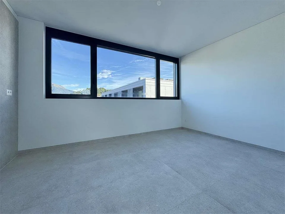 Neue geräumige und helle Penthouse-Wohnung in Massagno – Foto 9 von 11