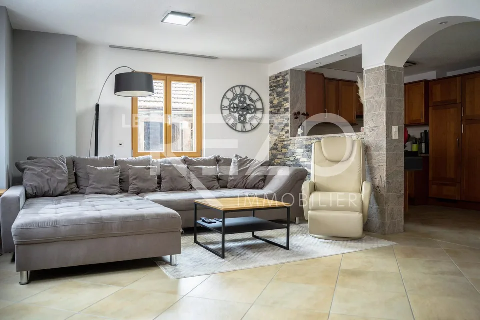 Casa di villaggio ristrutturata nel cuore di Chalais, VS – foto 3 di 13