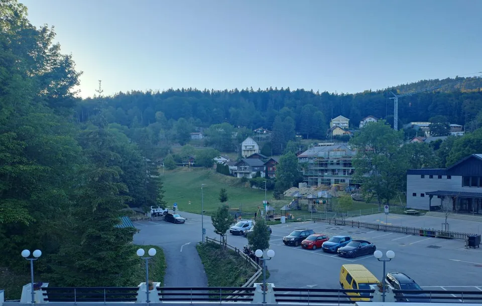 Charmante möblierte 2,5-Zimmer-Wohnung mit großer Terrasse und freiem Blick - Saint-Cergue