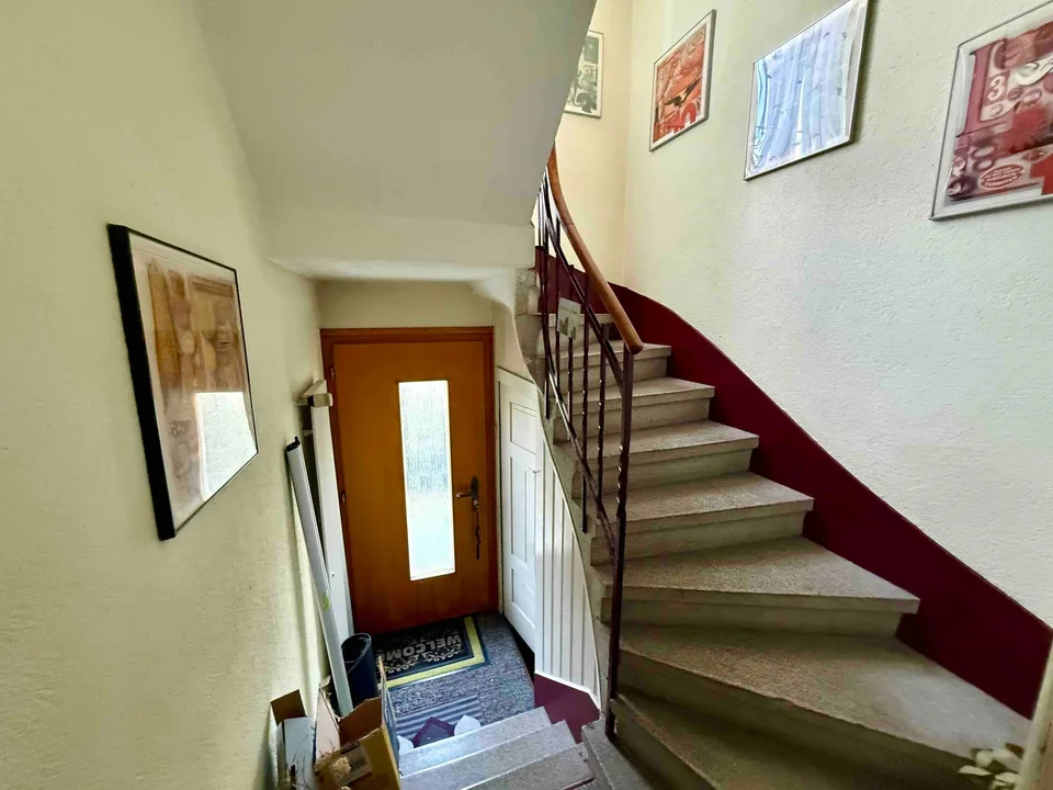 6.5-Room House with Commercial Share for Sale in Zuchwil – photo 3 of 12