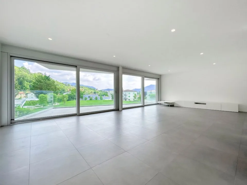 4.5 Zimmer mit Gemeinschaftspool in Morbio Inferiore – Foto 10 von 13