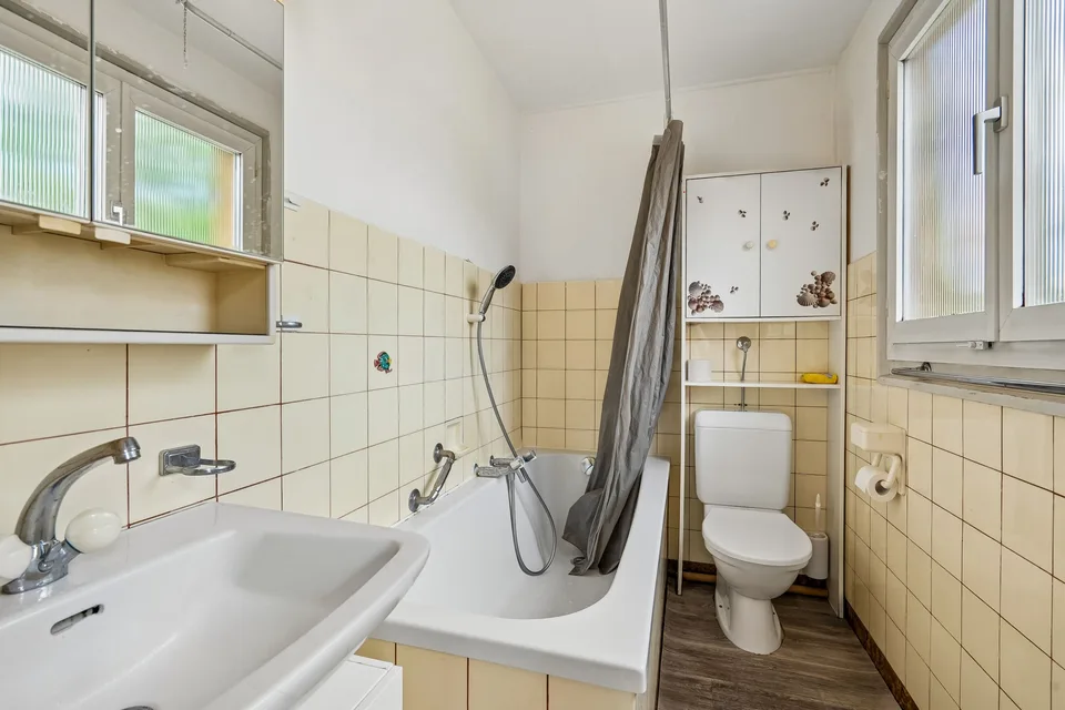 Zentrales Wohn- & Geschäftshaus mit Terrasse in Frick – Foto 9 von 13