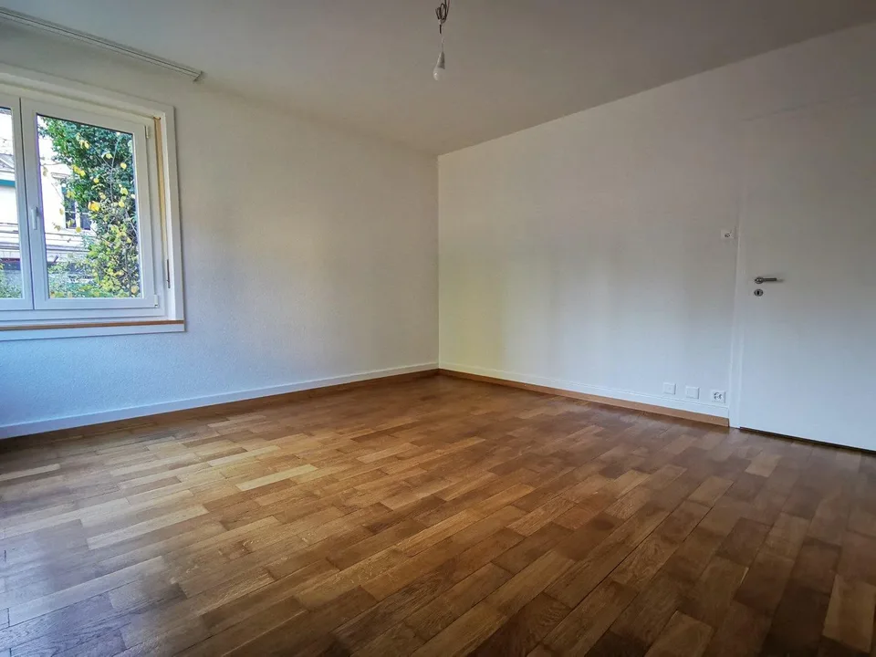 Luminoso appartamento di 3 locali con balcone in General-Dufour-Strasse a Bienne – foto 12 di 13