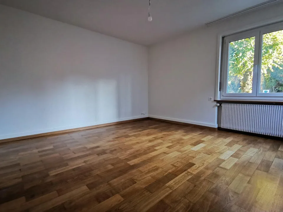 Luminoso appartamento di 3 locali con balcone in General-Dufour-Strasse a Bienne – foto 7 di 13