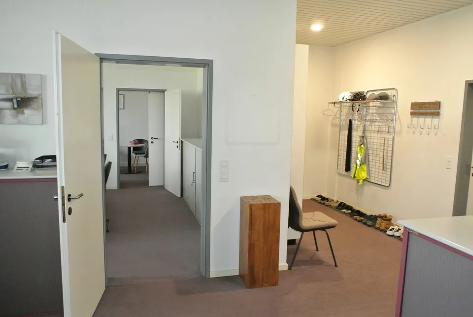 Spazi per uffici e commerciali attraenti per aziende esigenti – foto 11 di 13