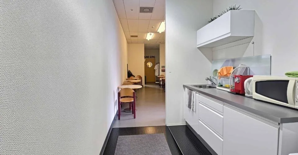 Angenehme, helle Büros von etwa 115 m2 – Foto 4 von 6