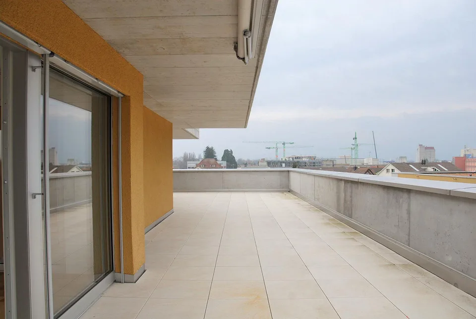 Penthouse apartment with spacious terrace